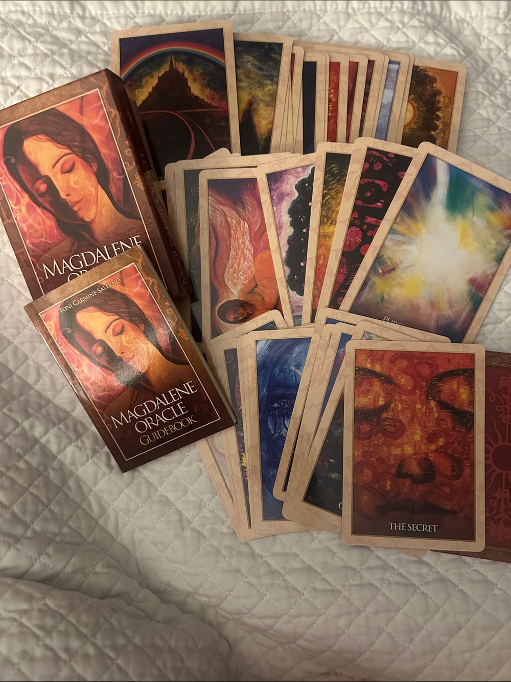 Magdalene Oracle Deck by Toni Carmine Salerno Artwork - Picture 8 of 12